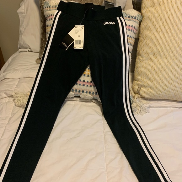 Adidas Athletic Pants! 🖤🤍 - Picture 6 of 7